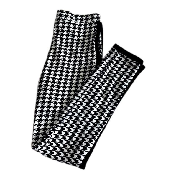 SHEIN Pants - Houndstooth leggings